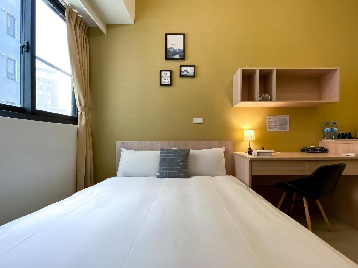 Adagio Hostel Тайджун Екстериор снимка