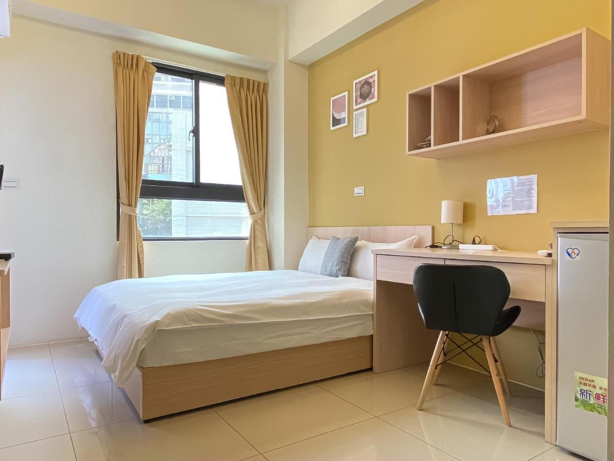 Adagio Hostel Тайджун Екстериор снимка