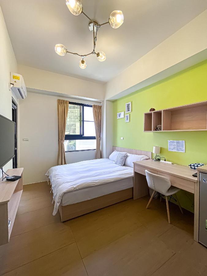Adagio Hostel Тайджун Екстериор снимка