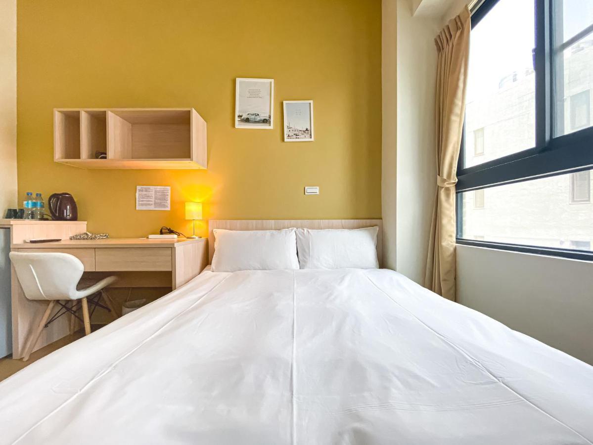 Adagio Hostel Тайджун Екстериор снимка
