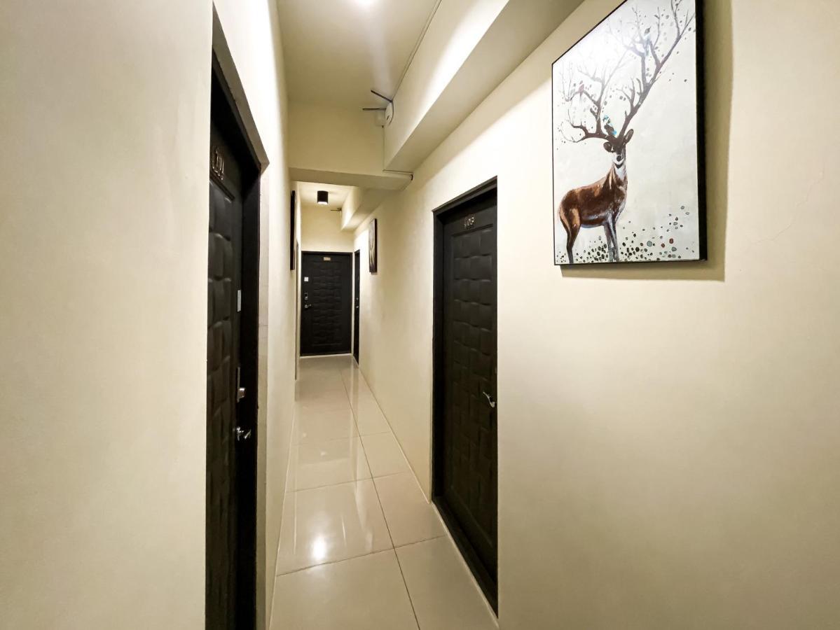 Adagio Hostel Тайджун Екстериор снимка