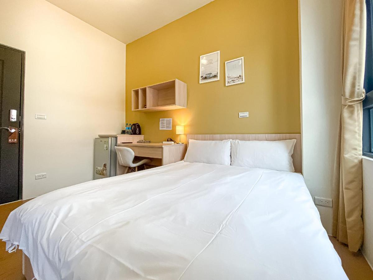 Adagio Hostel Тайджун Екстериор снимка